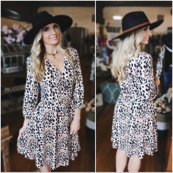 Easy To See Self Tie Wrap Dress-Leopard - Picture 3 of 3